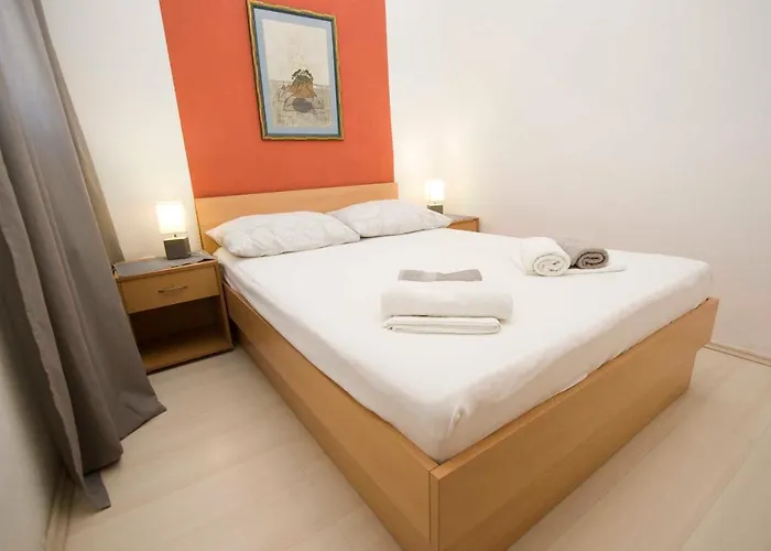 Mia I Toni Apartament *